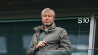 Roman Abramovici în centrul unui scandal financiar uriaș. Peste 1.000 de documente ar fi fost antedatate pentru a ascunde active de miliarde de dolari