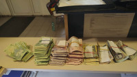 Cerșetorul cu Lexus a strâns peste 9.000 de lei în opt ore la pelerinajul de la Iași. Banii au fost confiscați de polițiști