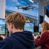 Estonia îi învață pe copii să piloteze drone. Motivul din spatele programului atrage atenția Europei