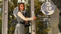 Cristela Georgescu chemată din nou la DIICOT în dosarul soțului său. Marți ea a declarat că acuzațiile din dosar sunt nefondate și adevărate  VIDEO