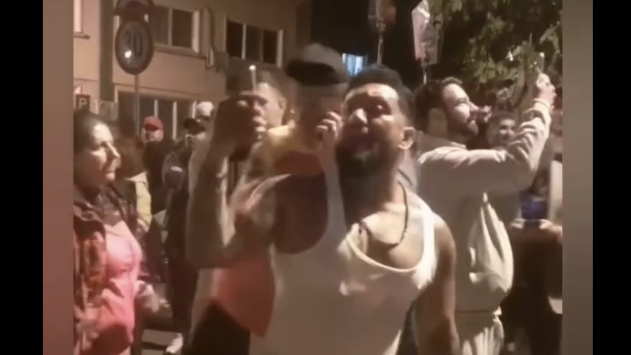 O nouă noapte cu strigături la Arestul Central Uitați oameni buni locatarii aruncă în noi cu ouă s-a ajuns la ceva groaznic - VIDEO