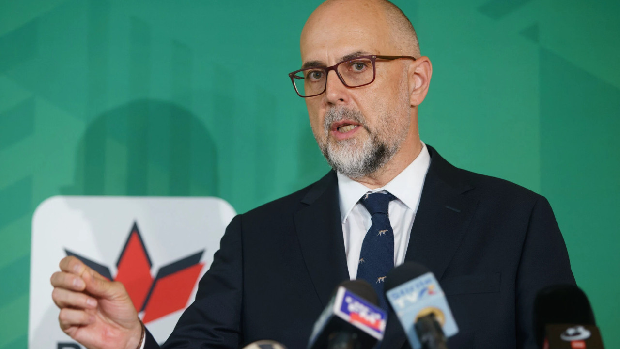 Kelemen Hunor propune un guvern de tehnocrați după eșecul cabinetului Mureșan Crește AUR și noi toți ceilalți suntem cu capul în pământ