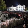 A început pelerinajul Sfintei Parascheva la Iași Peste 10.000 de credincioși stau la rând pentru a se închina la moaște