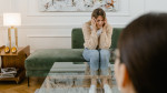 EXCLUSIV. Românii care se întorc din străinătate ajung tot mai des la psiholog. Psihologul Andreea Coman Mulţi dintre ei aleg din nou să părăsească ţara
