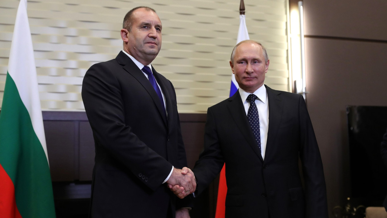 Preier Pro Icon Premierul bulgar pro-rus, Rumen Radev, susține că România a provocat ...