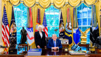 Avocatul unei apropiate a lui Trump vorbește despre confiscarea buletinelor de vot și impunerea legii marțiale în SUA înaintea alegerilor din noiembrie