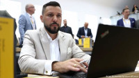 BMW nu va oferi o mașină de serviciu noului președinte AfD al parlamentului Saxonia-Anhalt. Partidul îi cere o mașină lui Elon Musk