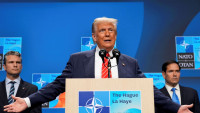 Donald Trump vrea să creeze un club VIP în cadrul NATO. Franța Marea Britanie și statele baltice vor fi lăsate pe dinafară