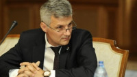 După ce l-a dat jos pe Bolojan fiindcă vindea țara PSD pregătește acum noi privatizări. Propus ministru al Economiei Daniel Zamfir va aplica tocmai măsurile pe care a vrut să le interzică prin lege